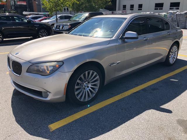 WBAKC8C58BC431951 - 2011 BMW ALPINA B7 BEIGE photo 2