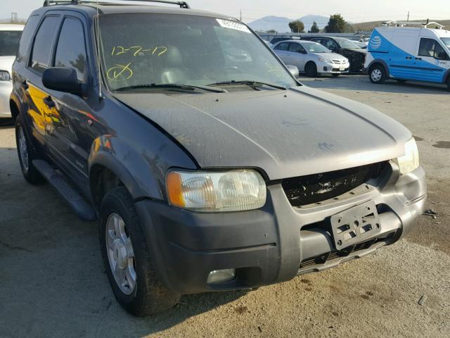 1FMYU03152KC37730 - 2002 FORD ESCAPE XLT GRAY photo 1