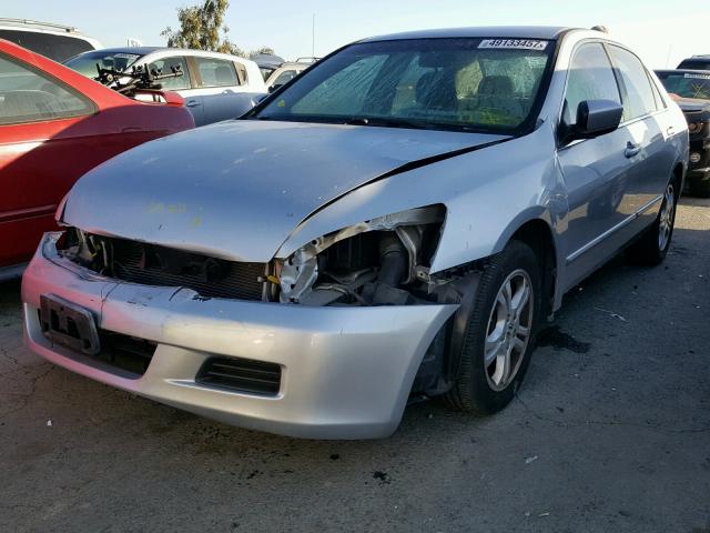 1HGCM56306A012668 - 2006 HONDA ACCORD SE SILVER photo 2