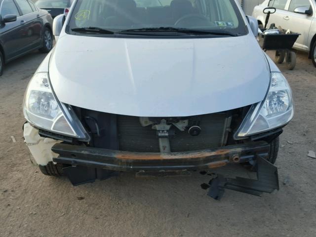 3N1BC1CP9AL399027 - 2010 NISSAN VERSA S SILVER photo 9