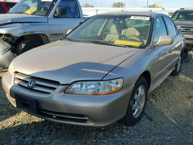 JHMCG66871C010029 - 2001 HONDA ACCORD EX GOLD photo 2