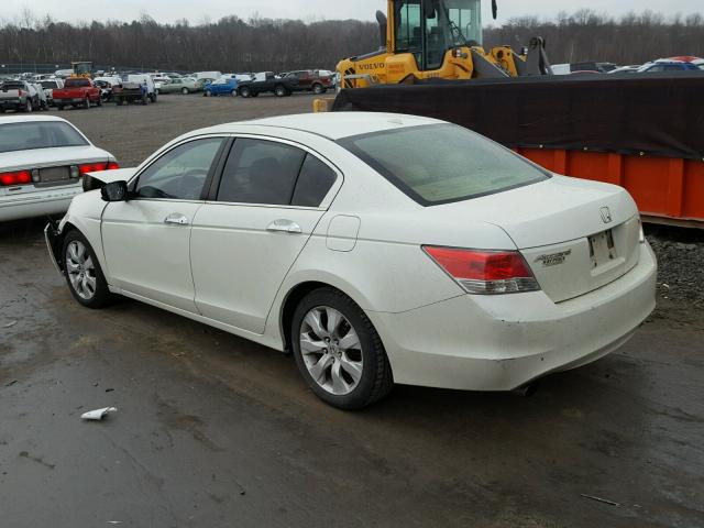 1HGCP3F83AA002510 - 2010 HONDA ACCORD EXL WHITE photo 3