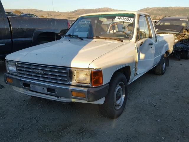 JT4RN56S8F5032785 - 1985 TOYOTA PICKUP XTR WHITE photo 2