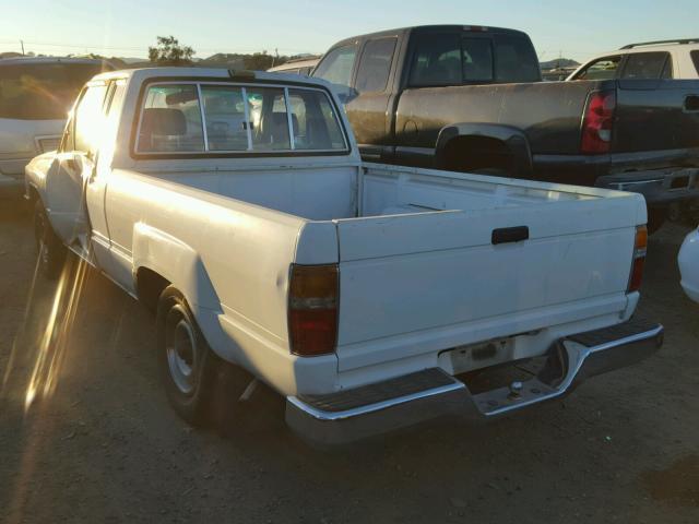 JT4RN56S8F5032785 - 1985 TOYOTA PICKUP XTR WHITE photo 3