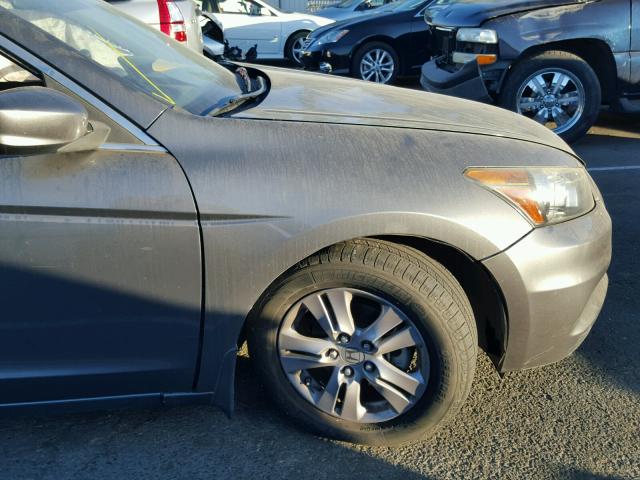 1HGCP2F49BA113846 - 2011 HONDA ACCORD LXP GRAY photo 10