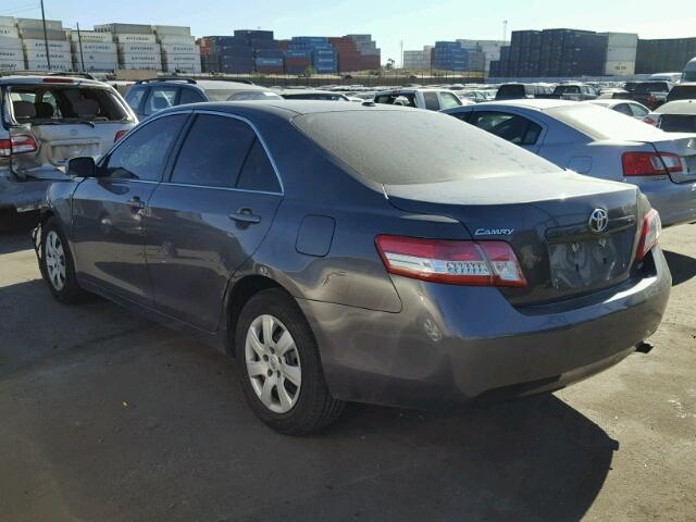 4T4BF3EK9BR155579 - 2011 TOYOTA CAMRY BASE GRAY photo 3