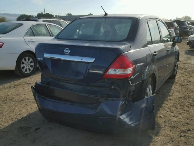 3N1BC11E18L360590 - 2008 NISSAN VERSA S BLUE photo 4