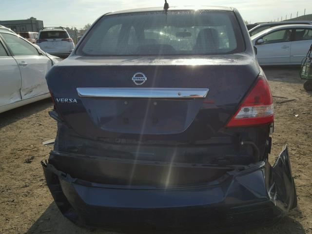 3N1BC11E18L360590 - 2008 NISSAN VERSA S BLUE photo 9