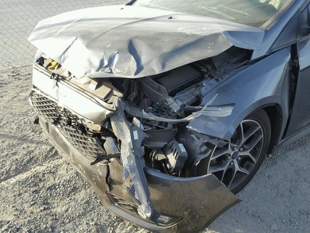 1FADP3F22FL385808 - 2015 FORD FOCUS SE GRAY photo 9