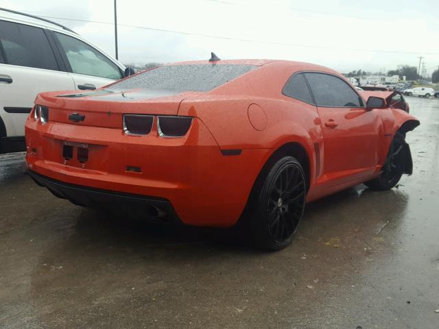 2G1FA1ED2B9108551 - 2011 CHEVROLET CAMARO LS ORANGE photo 4