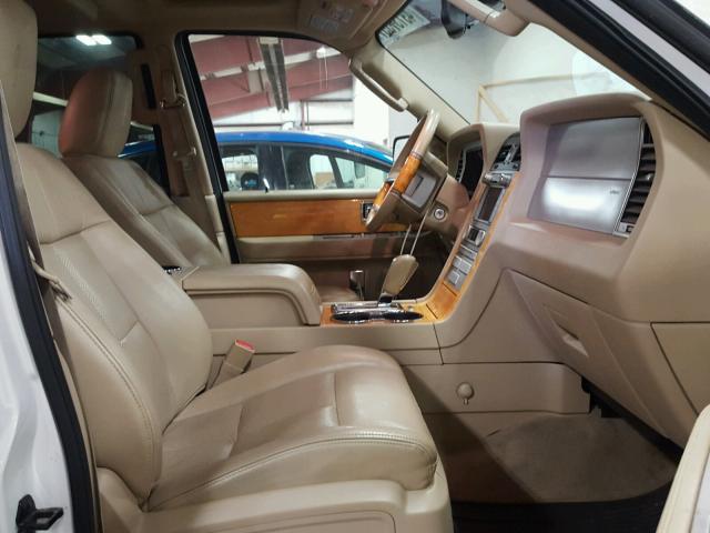 5LMJJ3J53AEJ07618 - 2010 LINCOLN NAVIGATOR კრემისფერი ფოტო 5
