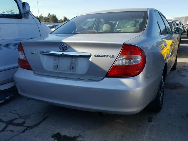 JTDBE32K420026632 - 2002 TOYOTA CAMRY LE SILVER photo 4