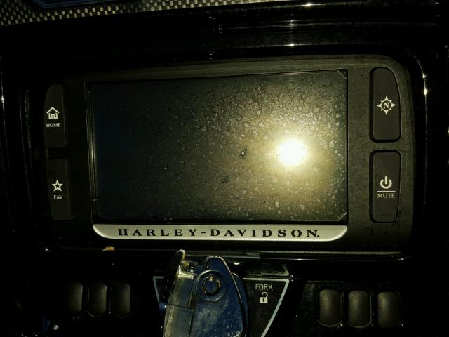 1HD1PXN10FB956259 - 2015 HARLEY-DAVIDSON FLHXSE CVO BLACK photo 4