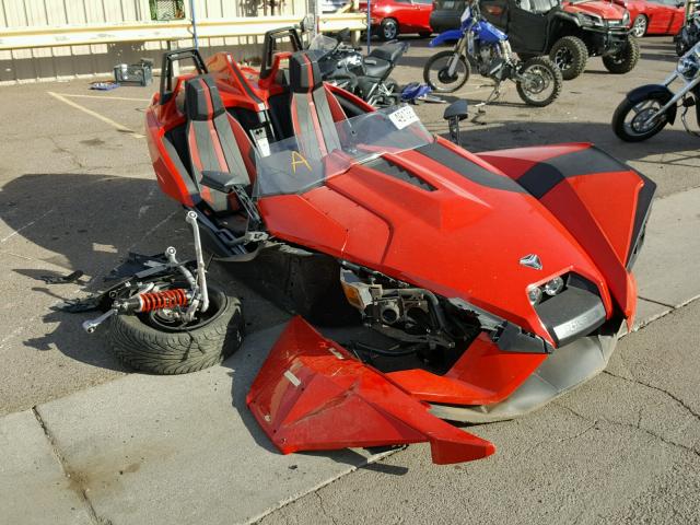 57XAAPFA0F5104257 - 2015 POLARIS SLINGSHOT RED photo 1