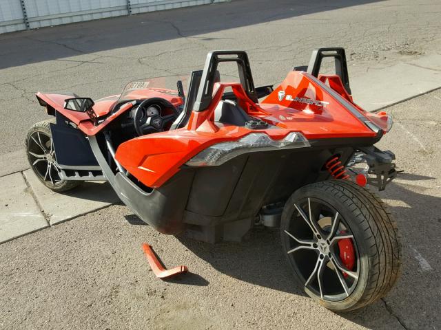 57XAAPFA0F5104257 - 2015 POLARIS SLINGSHOT RED photo 3