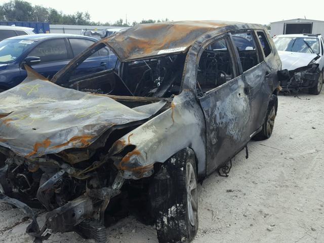 5TDBK3EH3CS137938 - 2012 TOYOTA HIGHLANDER BURN photo 9