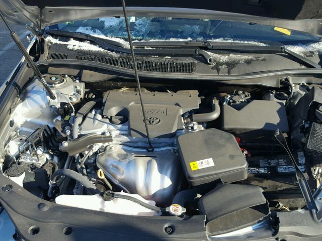 4T1BF1FK3HU399721 - 2017 TOYOTA CAMRY LE ვერცხლისფერი ფოტო 7