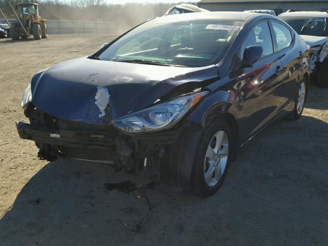 5NPDH4AE2DH301308 - 2013 HYUNDAI ELANTRA GL BLUE photo 2