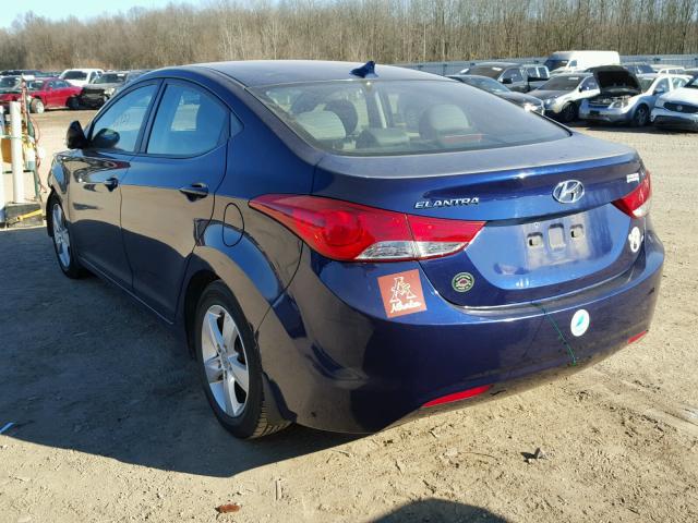 5NPDH4AE2DH301308 - 2013 HYUNDAI ELANTRA GL BLUE photo 3