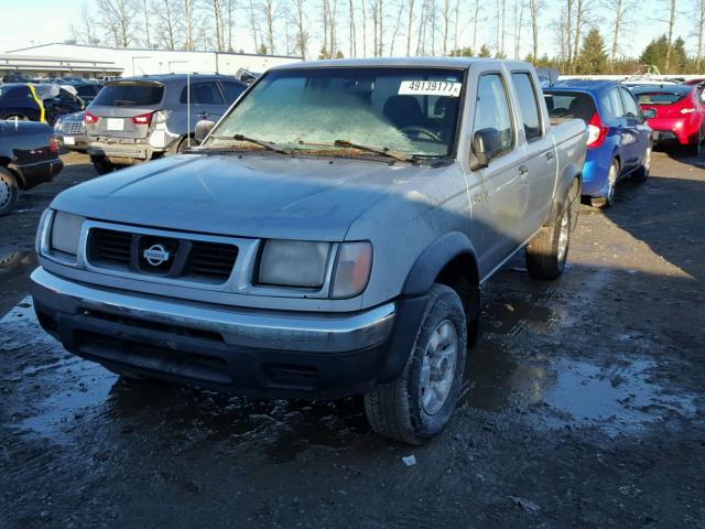 1N6ED27Y8YC331286 - 2000 NISSAN FRONTIER C SILVER photo 2