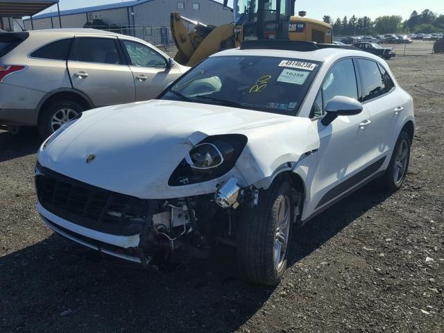 WP1AA2A55HLB00269 - 2017 PORSCHE MACAN WHITE photo 2