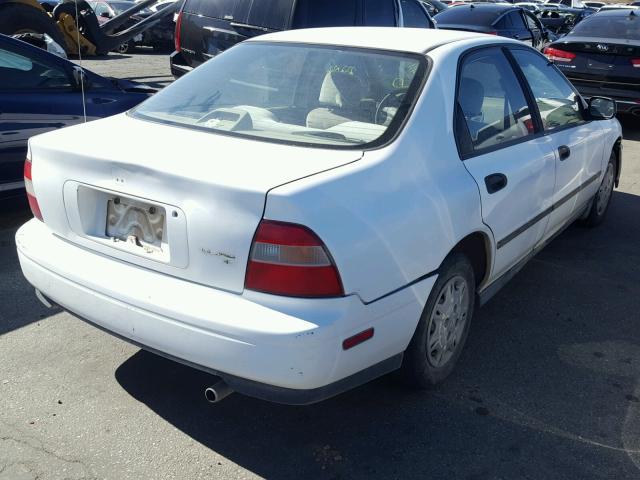 1HGCD5521SA103743 - 1995 HONDA ACCORD DX WHITE photo 4