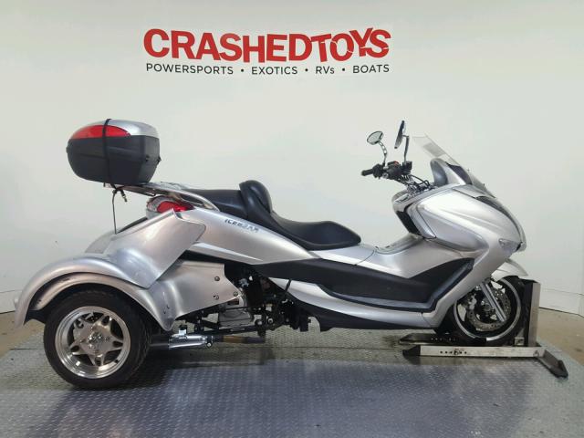 L37LMPCV5GZ010022 - 2016 DAIX SCOOTER SILVER photo 1