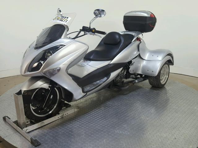 L37LMPCV5GZ010022 - 2016 DAIX SCOOTER SILVER photo 4