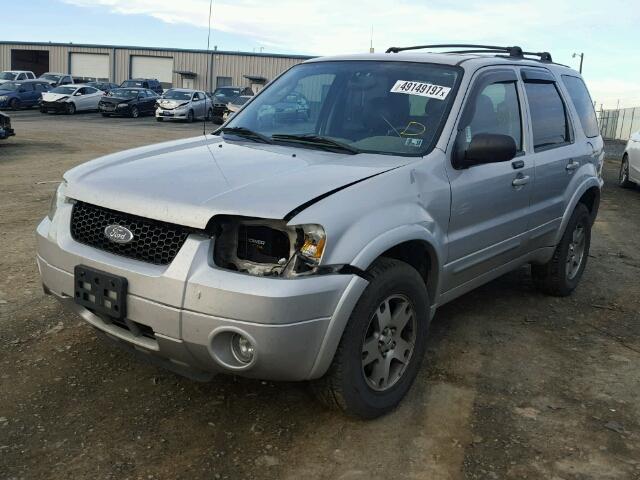 1FMYU94115KA62769 - 2005 FORD ESCAPE LIM SILVER photo 2