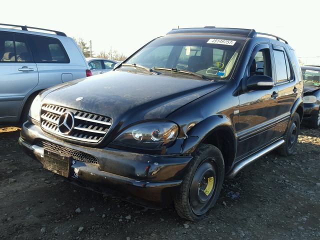 4JGAB72E6YA212032 - 2000 MERCEDES-BENZ ML 430 黑色 照片 2
