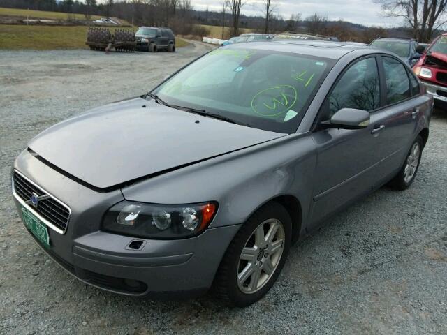 YV1MS682X52054495 - 2005 VOLVO S40 T5 GRAY photo 2