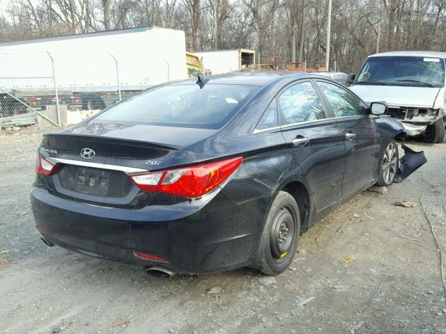 5NPEC4AB8DH743793 - 2013 HYUNDAI SONATA SE BLACK photo 4