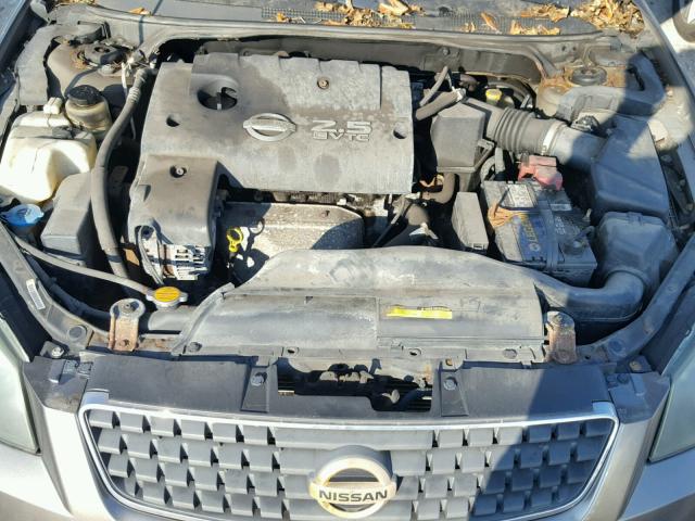 1N4AL11D55C137966 - 2005 NISSAN ALTIMA S BROWN photo 7