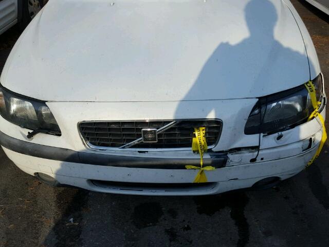 YV1RH59H032252789 - 2003 VOLVO S60 2.5T WHITE photo 9