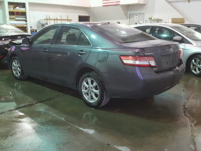 4T4BF3EK9BR157493 - 2011 TOYOTA CAMRY BASE GRAY photo 3