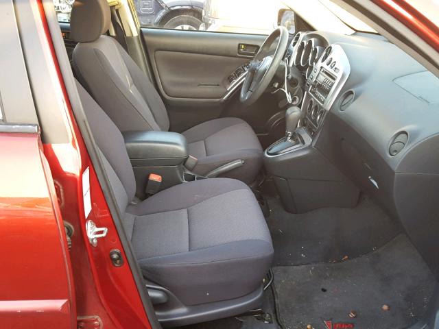 5Y2SM62854Z466219 - 2004 PONTIAC VIBE RED photo 5