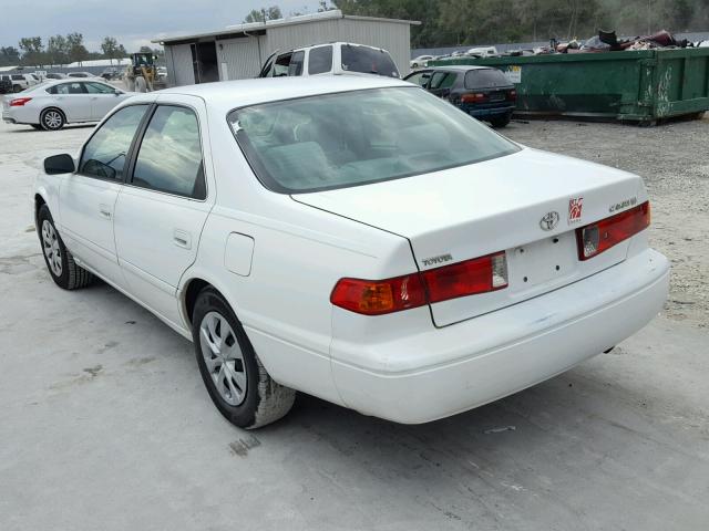 4T1BG22K4YU947850 - 2000 TOYOTA CAMRY CE WHITE photo 3