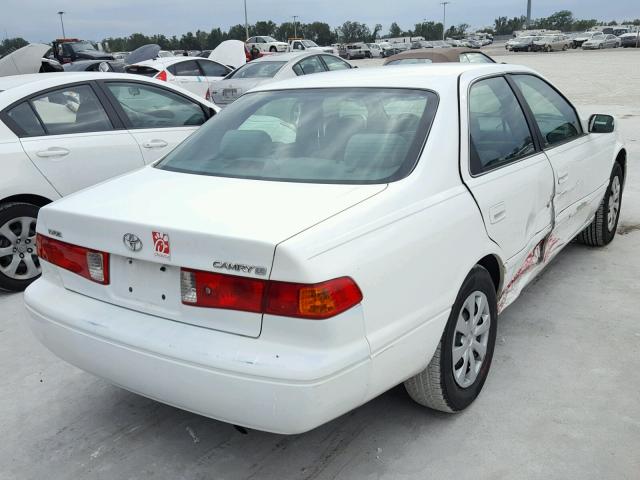 4T1BG22K4YU947850 - 2000 TOYOTA CAMRY CE WHITE photo 4