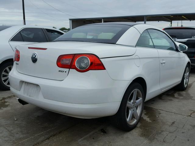 WVWDA71F27V001853 - 2007 VOLKSWAGEN EOS 2.0T S WHITE photo 4