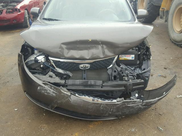 KNAFU4A29B5358979 - 2011 KIA FORTE EX GRAY photo 7