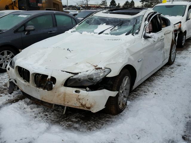 WBAFR1C56BC739532 - 2011 BMW 528 I WHITE photo 2