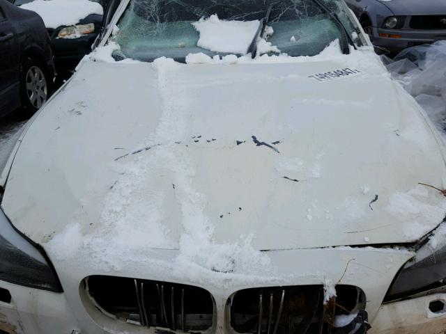 WBAFR1C56BC739532 - 2011 BMW 528 I WHITE photo 7