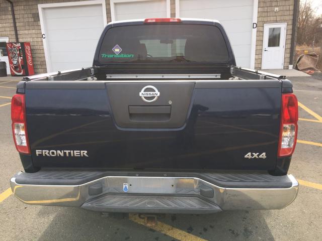 1N6AD07W86C404588 - 2006 NISSAN FRONTIER C BLUE photo 6