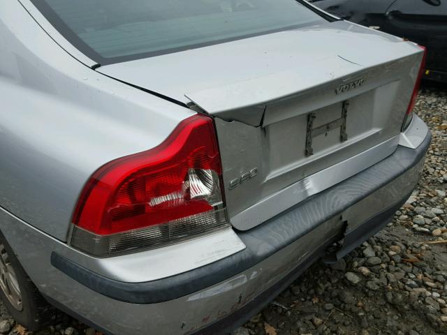 YV1RS61T642328458 - 2004 VOLVO S60 SILVER photo 9