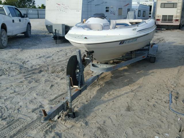 GDYY5177H899 - 1989 ACURA BOAT WHITE photo 2