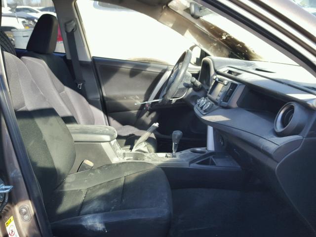 JTMBFREV5FD162272 - 2015 TOYOTA RAV4 LE Gümüş foto 5