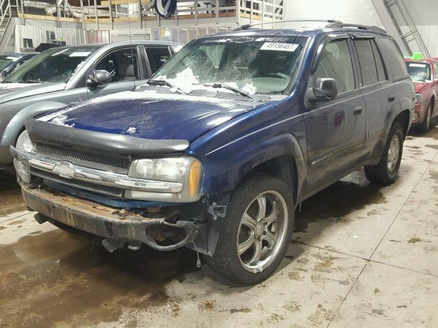 1GNDT13S822447931 - 2002 CHEVROLET TRAILBLAZE BLUE photo 2