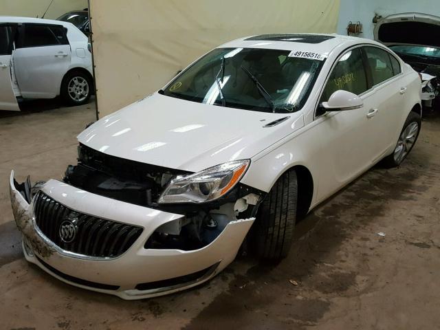 2G4GN5EX1F9298944 - 2015 BUICK REGAL PREM WHITE photo 2