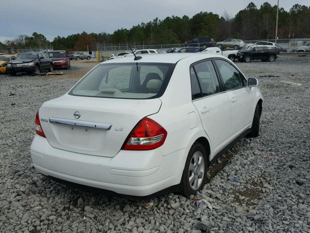 3N1BC11E48L400337 - 2008 NISSAN VERSA S WHITE photo 4