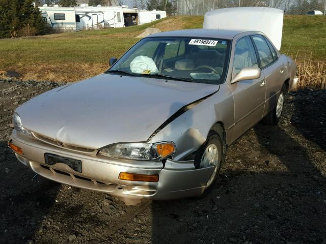 4T1BG12K6TU738483 - 1996 TOYOTA CAMRY DX BEIGE photo 2